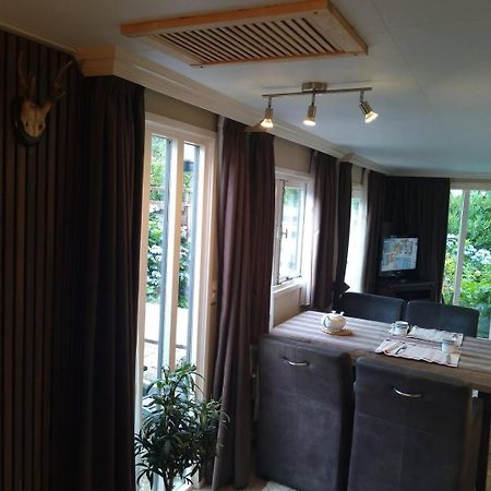 Chalet Op De Veluwe Putten Extérieur photo